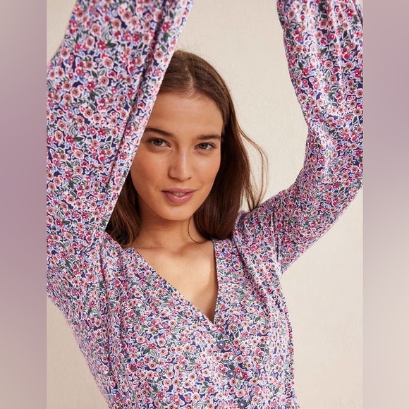 Boden Tops - Boden Button Front Women’s V-Neck Top
Multi, Petal Toile Size 10